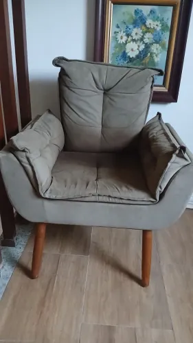 Poltrona decorativa suede