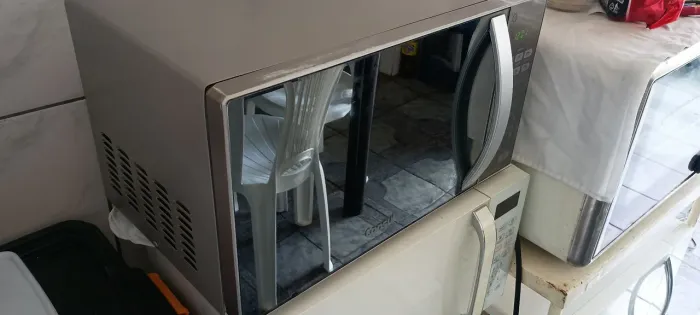Microondas espelhado Consul 20 litros 127v