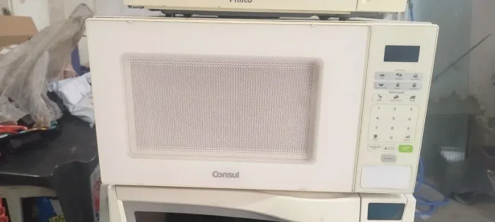  micro-ondas da marca Consul 