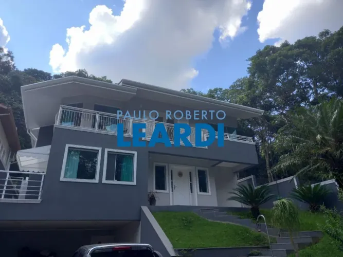 CASA EM CONDOMÍNIO - CONDOMÍNIO ARUJÁ COUNTRY CLUB - SP