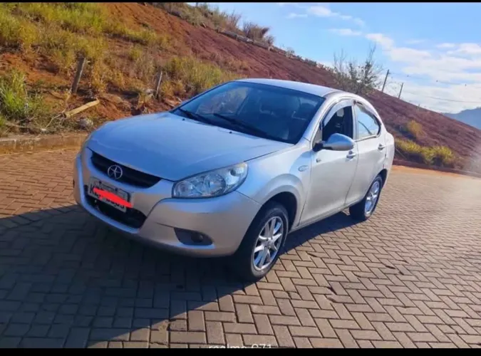 JAC J3 Turin Sedan Brasil 1.4 16V 4P Mec. 2012