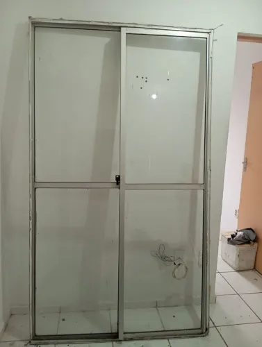 Porta de vidro novinha