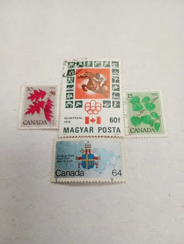 Selos Canada Internacionais - Lote com 4 Unidades<br>Conjunto com 4 selo