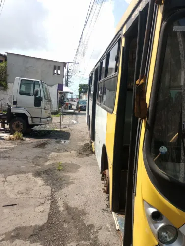 Ônibus pra vender ou jogo !