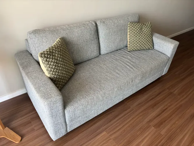 Sofá Muy TokStok (3 lugares)