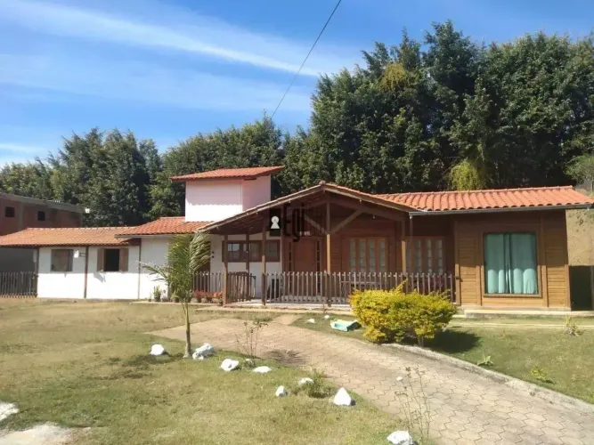 Imóvel para venda tem 260 metros quadrados com 3 quartos em Zona Rural - Simão Pereira - M