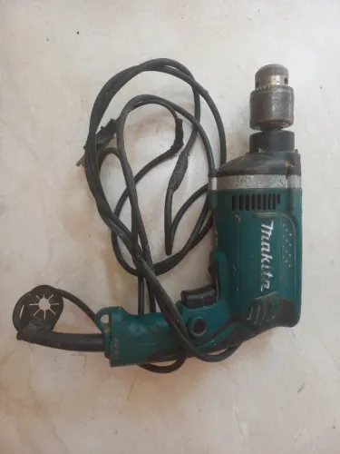 Furadeira Makita 170 aceito oferta, coerente.