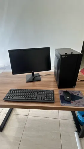 Computador bom completo (pouco usado)