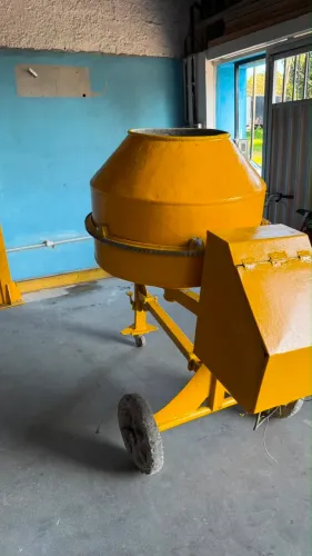 Betoneira 400l - Menegotti