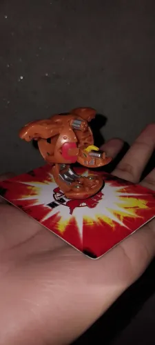 Bakugan spindle pyrus bakuflip 550g