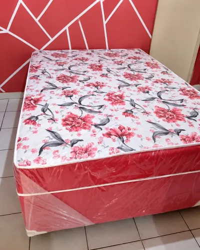 Cama Box Casal (novíssima) vendo ou troco