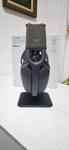 Headset sem fio Logitech Zone Vibe 100