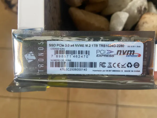 SSD 1tb nvme 2 tronos
