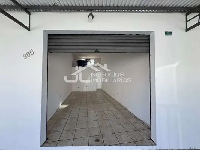 Casa com 1 Quarto(s) e 1 banheiro(s) para Alugar, 40 m² por R$ 1000 / Mês