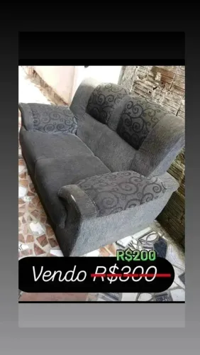 Sofá de dois lugares