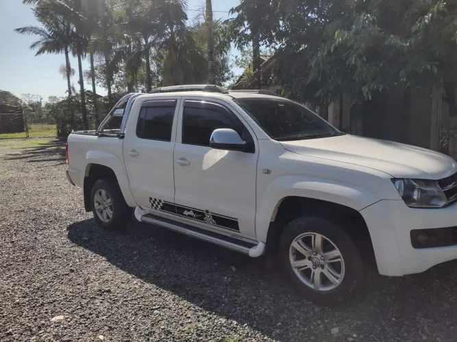 Volkswagen Amarok Trendline CD 2.0 TDI 4X4 Dies AUT 2013