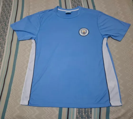 Camisa manchester city perfeita para coleção!