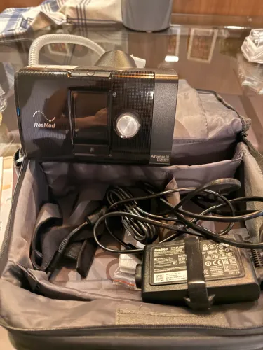 Aparelho CPAP Resmed com 2 máscaras