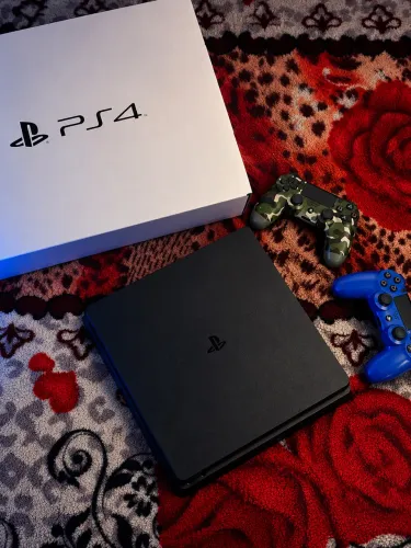 PlayStation 4 slim