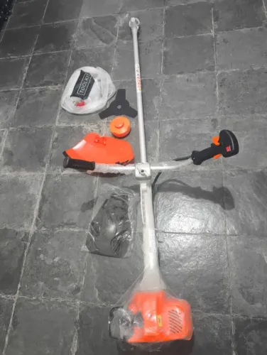 ROÇADEIRA MODELO FS 380 - NOVA, SEM USO