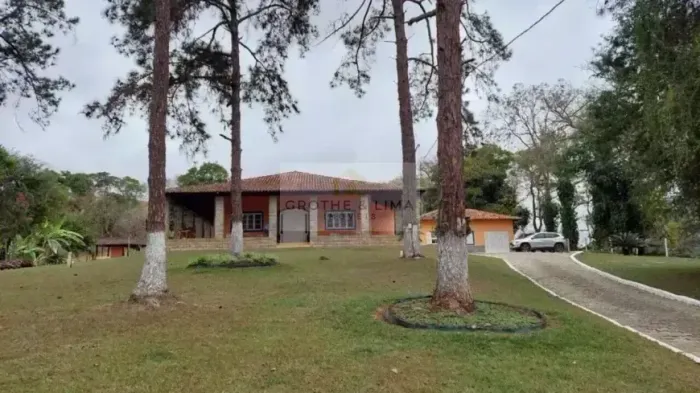 Imóvel para venda possui 3993000 metros quadrados com 3 quartos em Várzea Alegre - Cruzeir
