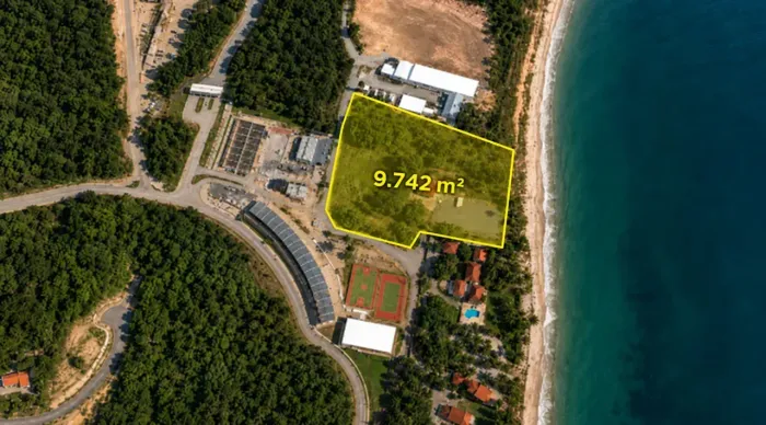 Área Beira-Mar de Grande Porte 9.742 m² em Guadalupe