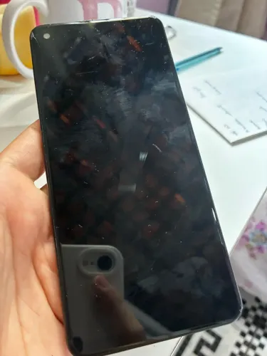 Celular com defeito 