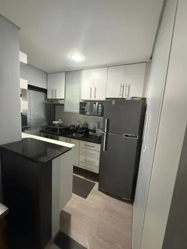 LIndissimo apto, totalmente mobiliado e com ar condicionado. Andar alto com linda vista p