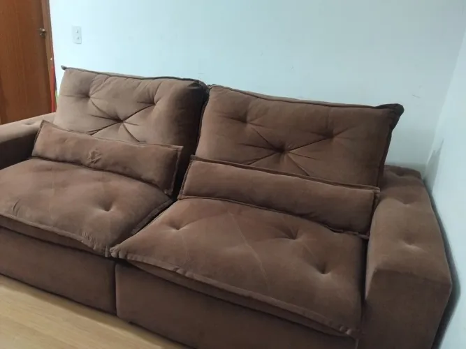 SOFA RETRÁTIL, ASSENTO EM ESPUMA LATEX ( ESPUMA ESPECIAL) EM PERFEITO ESTADO