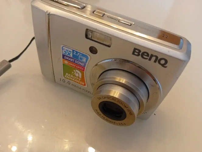 Câmera digital Benq