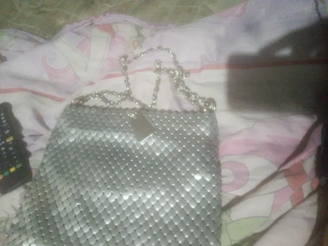 Bolsa prata estilosa novo