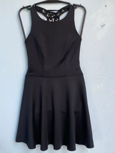 Vestido Feminino Preto Com Detalhe nas costas, Tam M