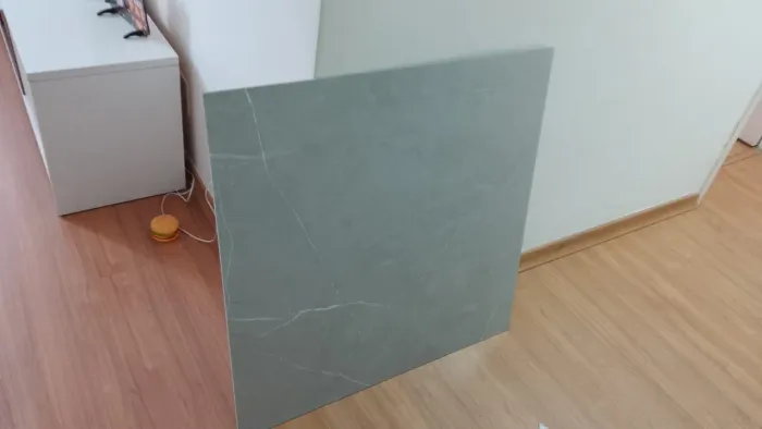 Vendo 12 pisos cinza 80x80 acetinado e polido