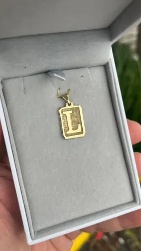Pingente Letra Personalizado em Ouro 18k 750