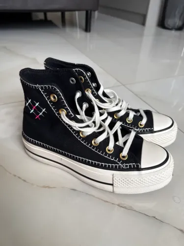 Converse Chuck Taylor All Star Lift Platform Crafted Stitching