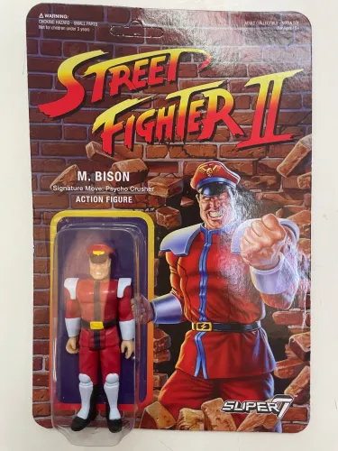 Boneco importado Action Figure M. Bison (Street Fighter II) - Super7 ReAction
