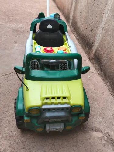 Jeep infantil