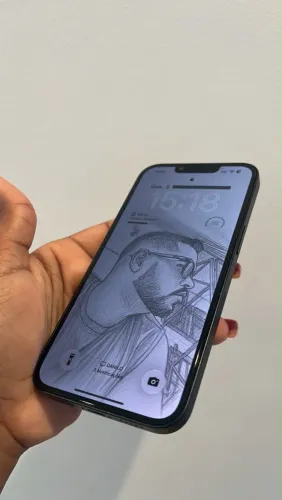 iPhone 13