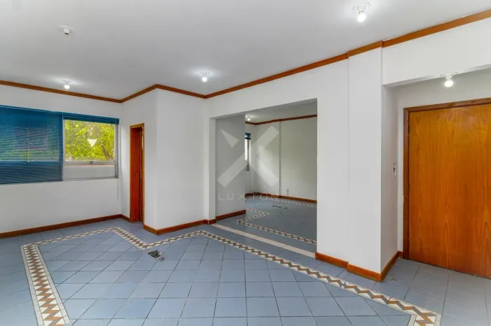 Sala de 50m2 a venda no bairro Passos da Areia
