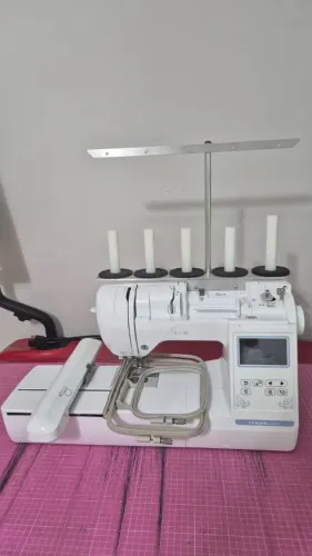 Maquina de Bordado BE 815 L