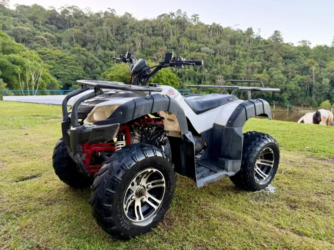 Vendo Quadriciclo Buggy e Cia 150cc Brutus (Cabe 2 adultos)