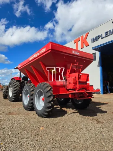 cod. 1382 DISTRIBUIDOR DE CALCÁRIO E FERTILIZANTES 10.000 JAN LANCER MAGNU - Tk Tratores N