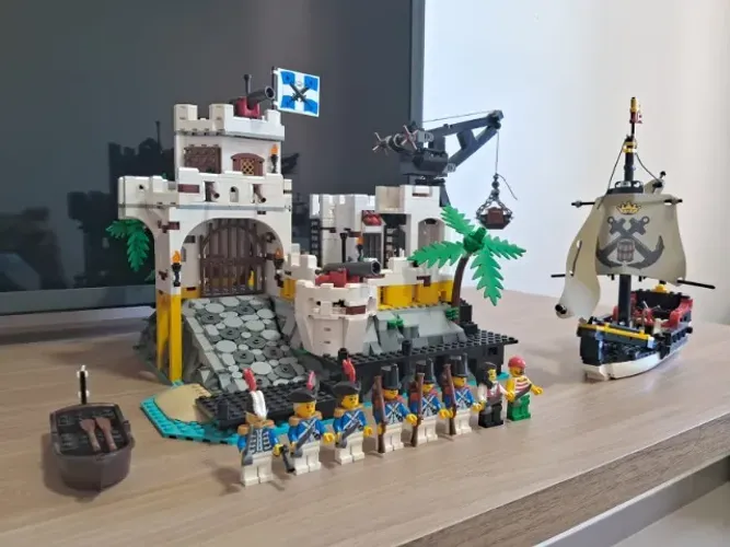 LEGO Icons 10320 - Eldorado Fortress