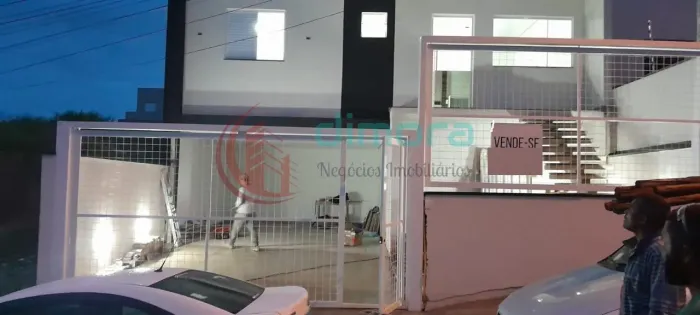 Sobrado para Venda em Mogi das Cruzes, Vila São Paulo, 2 dormitórios, 1 suíte, 2 banheiros