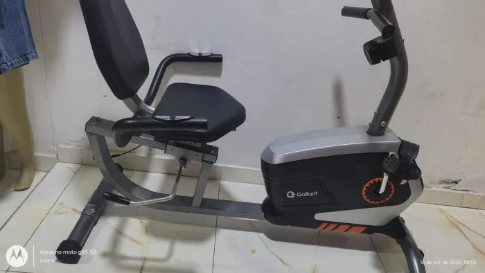 Vendo uma bicicleta ergométrica magnética