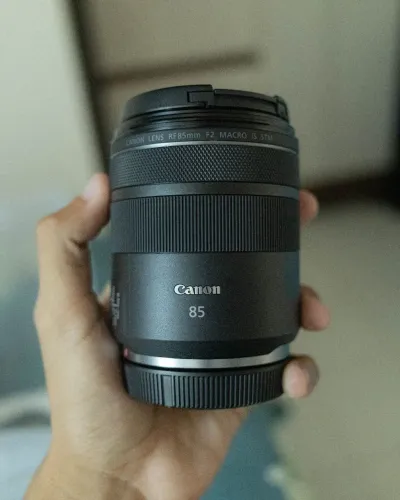Lente Canon RF 85MM F2 MACRO IS STM | NF-E, Semi-nova