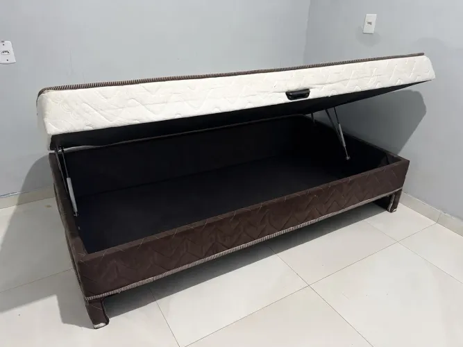 Cama solteirão com baú + cama auxiliar tipo gaveta