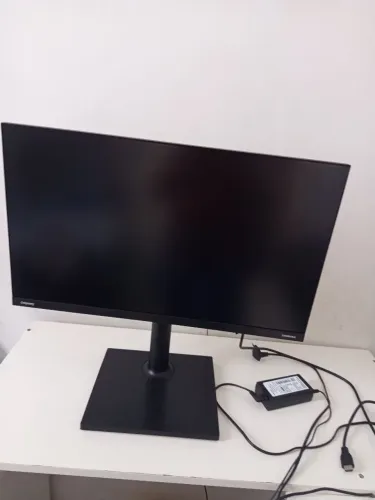 Monitor Gamer Samsung Odyssey G30 24" (144Hz / 1ms) - Seminovo