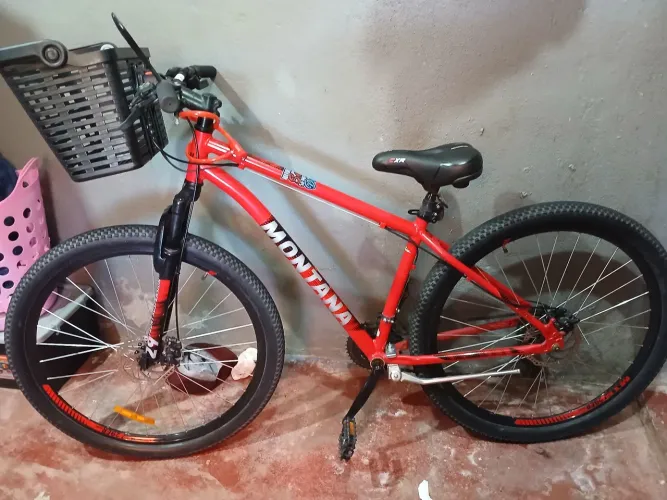 Vendo esta bicicleta caloi Montana aro 29