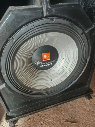 Vendo tornado 2200 de 18